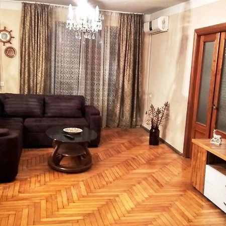 באטומי Apartment K. Gamsakhurdia St. מראה חיצוני תמונה