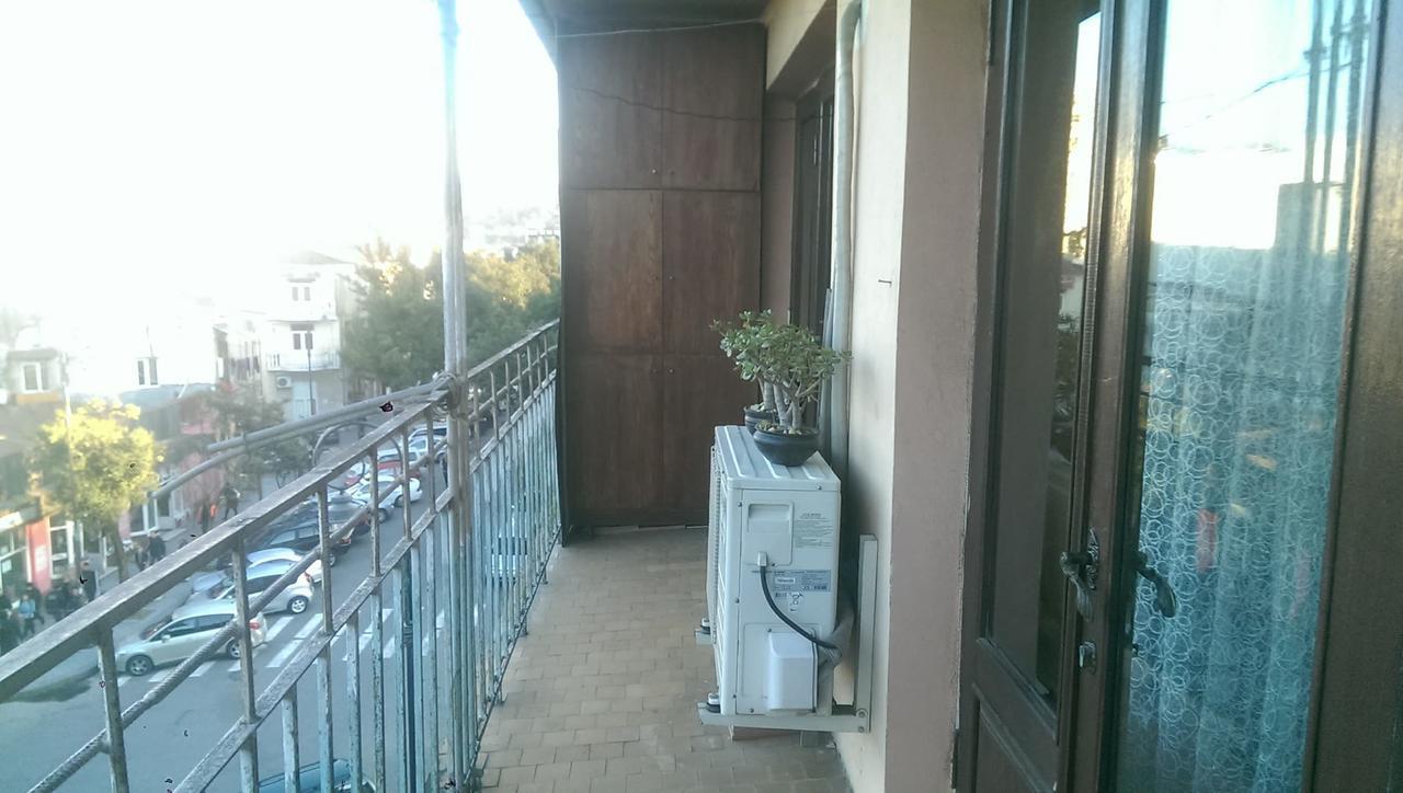 באטומי Apartment K. Gamsakhurdia St. מראה חיצוני תמונה